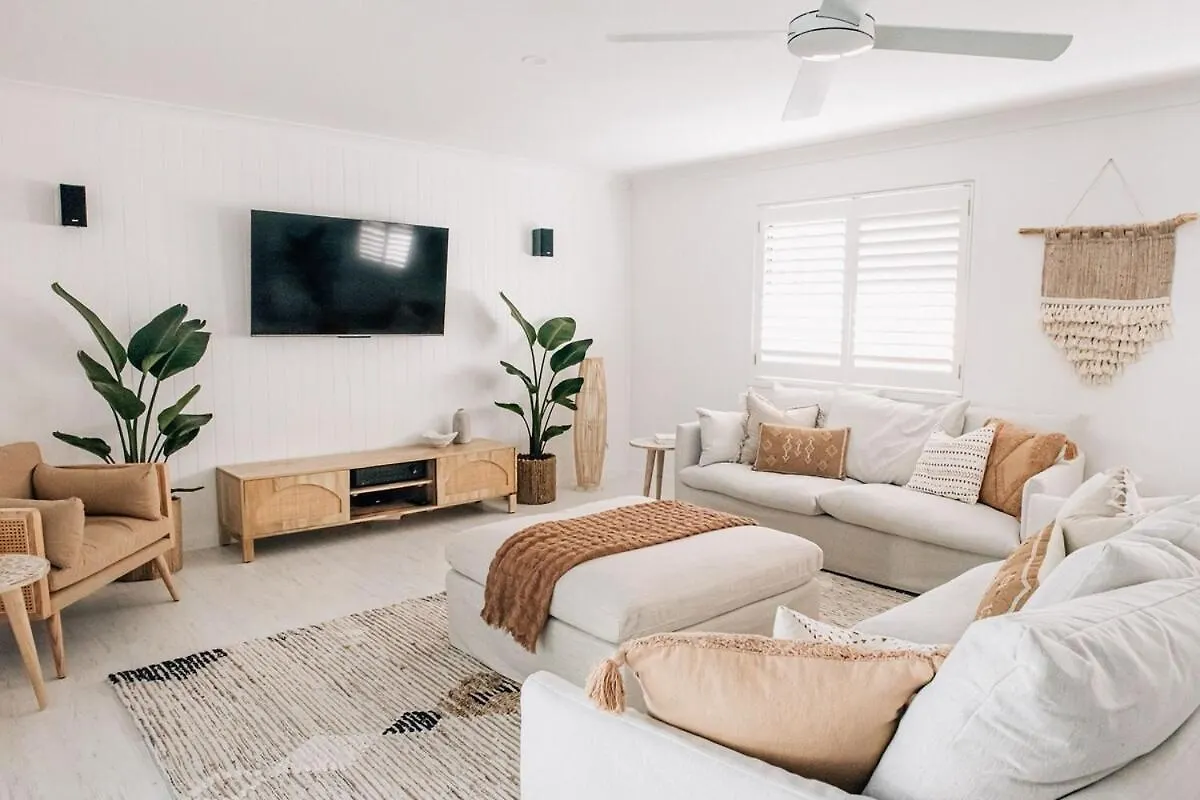 Semesterbostad Prime Location With Pool - Walk To Coolum Beach Australien