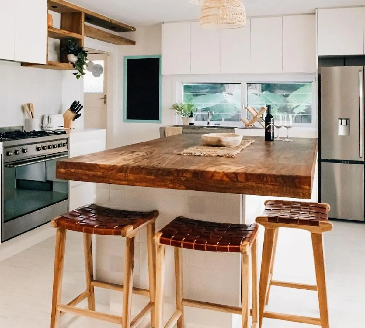 Prime Location With Pool - Walk To Coolum Beach Australien