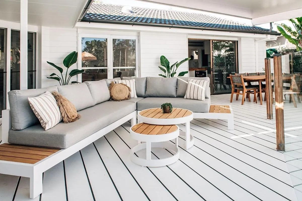 Prime Location With Pool - Walk To Coolum Beach